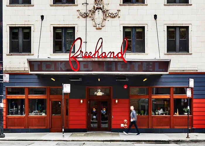 Freehand 4* Chicago